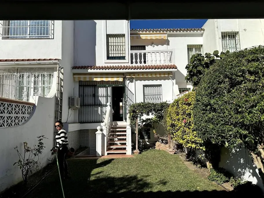 Chalet En Malaga, Torremolinos, Cerca De La Playa Tatil Evi